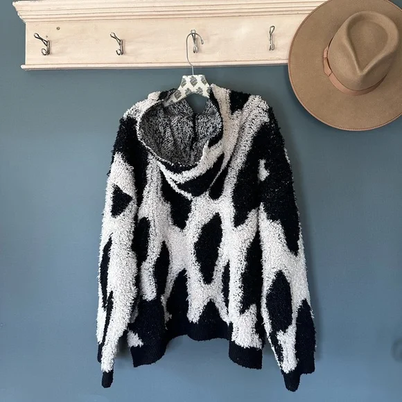 Sandy Liang Sherpa heavy warm black and white hooded pullover sweater sz XXL - Picture 5 of 6